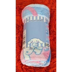 NWT Sanrio Cinnamoroll Berry Tea Party Soft Silk Touch Throw Blanket 40 x 50 in.